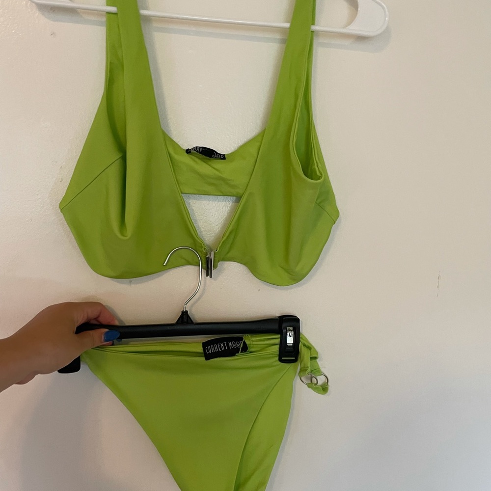 Current mood neon green bikini set!